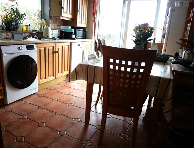 12 Crestfield Lawn, Glanmire, Cork