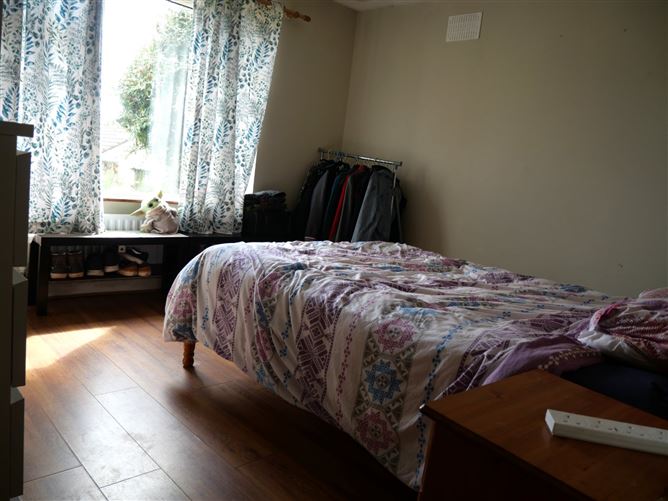 12 Crestfield Lawn, Glanmire, Cork