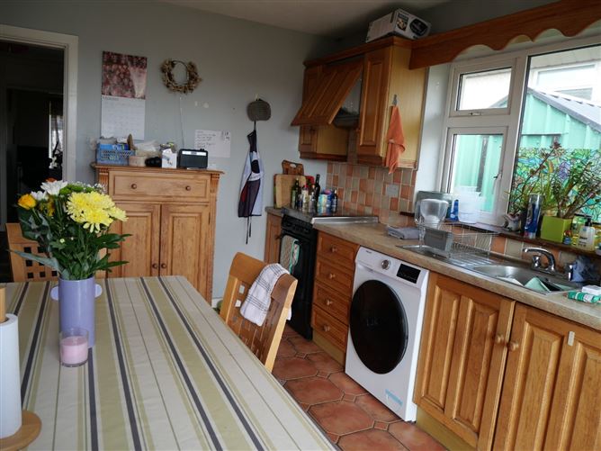 12 Crestfield Lawn, Glanmire, Cork