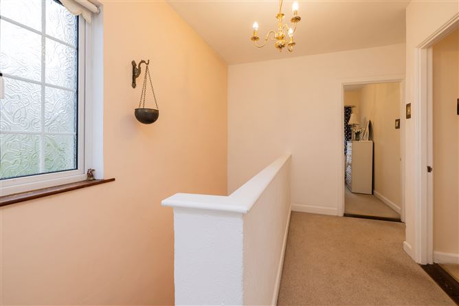 https://photos-a.propertyimages.ie/media/6/5/6/4886656/8d4b9002-34a0-468f-b531-065935461cd8_l.jpg