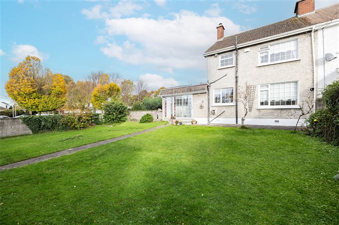 https://photos-a.propertyimages.ie/media/6/5/6/4886656/8d4b9002-34a0-468f-b531-065935461cd8_l.jpg