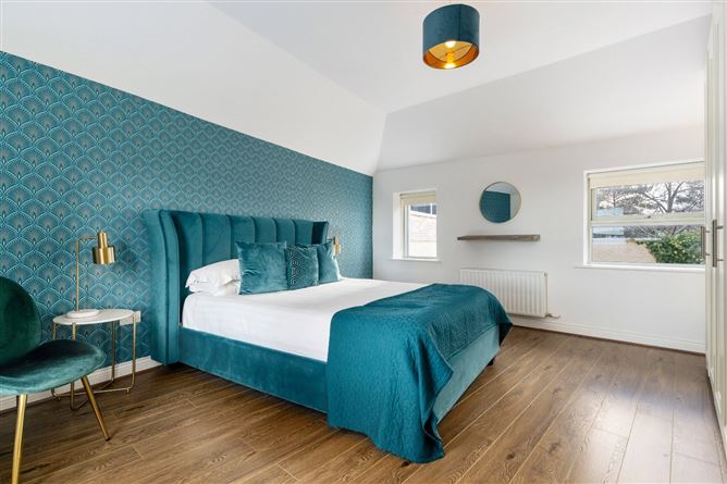 https://photos-a.propertyimages.ie/media/6/5/6/4913656/90a592cd-1353-46fa-aa31-2c8eebd51dd0_l.jpg
