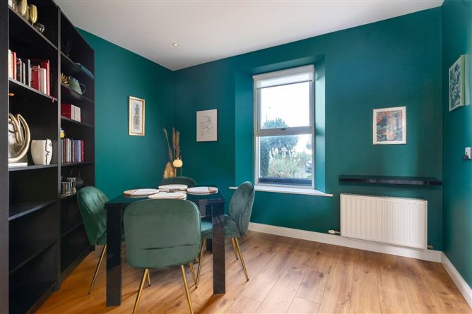https://photos-a.propertyimages.ie/media/6/5/6/4913656/90a592cd-1353-46fa-aa31-2c8eebd51dd0_l.jpg