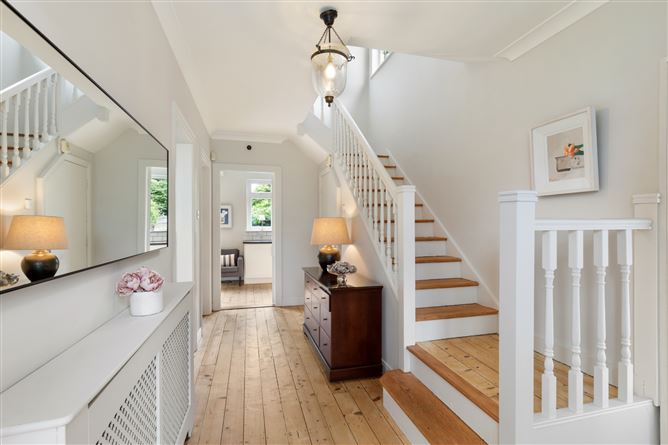 39 St Aidan's Drive, Goatstown, Dublin 14