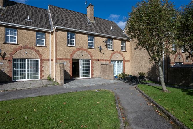 17 Melbourne Court, Model Farm Road, Cork