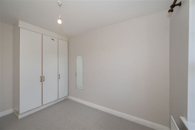 17 Melbourne Court, Model Farm Road, Cork