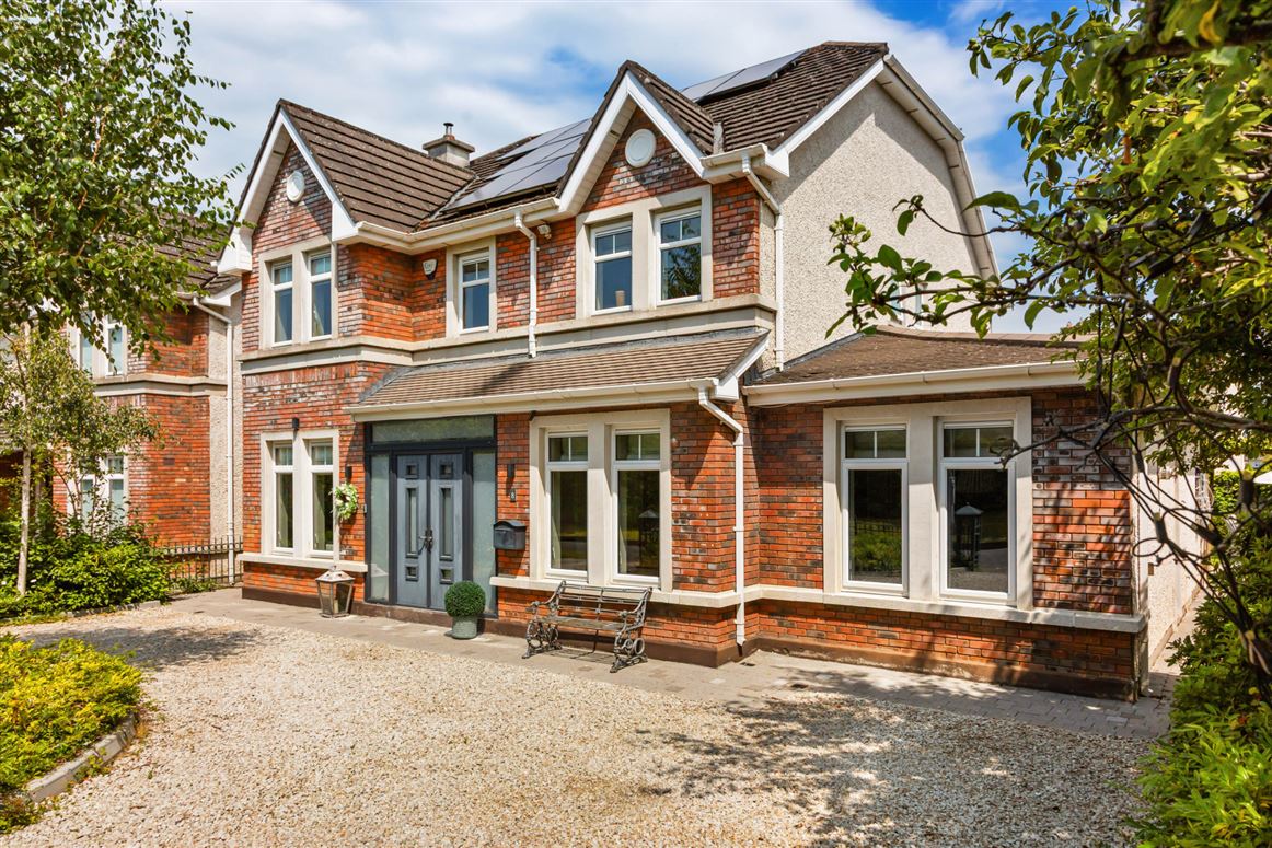 8 Laraghcon, Lucan, Co.Dublin