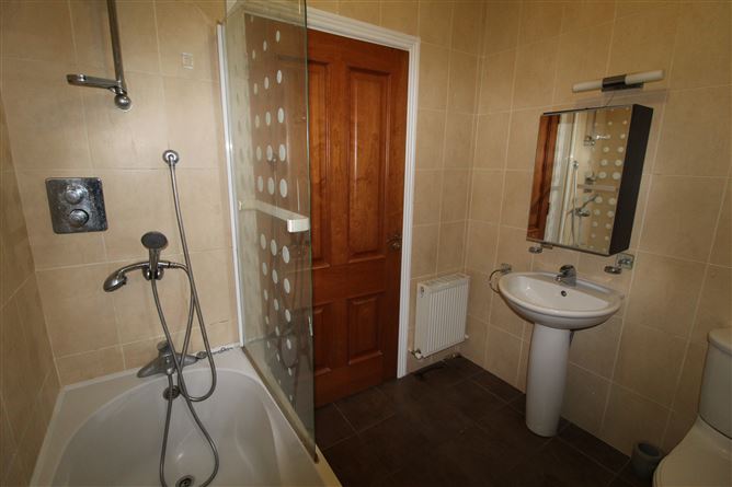 16 Manor Avenue, Maryborough Ridge, Maryborough Hill, Douglas, Cork City
