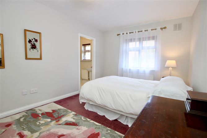 82 Bloomfield Drive, Athlone, Co. Westmeath