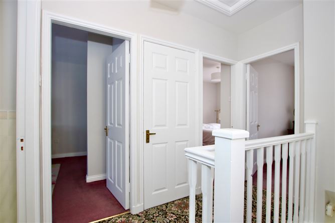 82 Bloomfield Drive, Athlone, Co. Westmeath