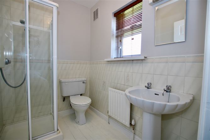 82 Bloomfield Drive, Athlone, Co. Westmeath