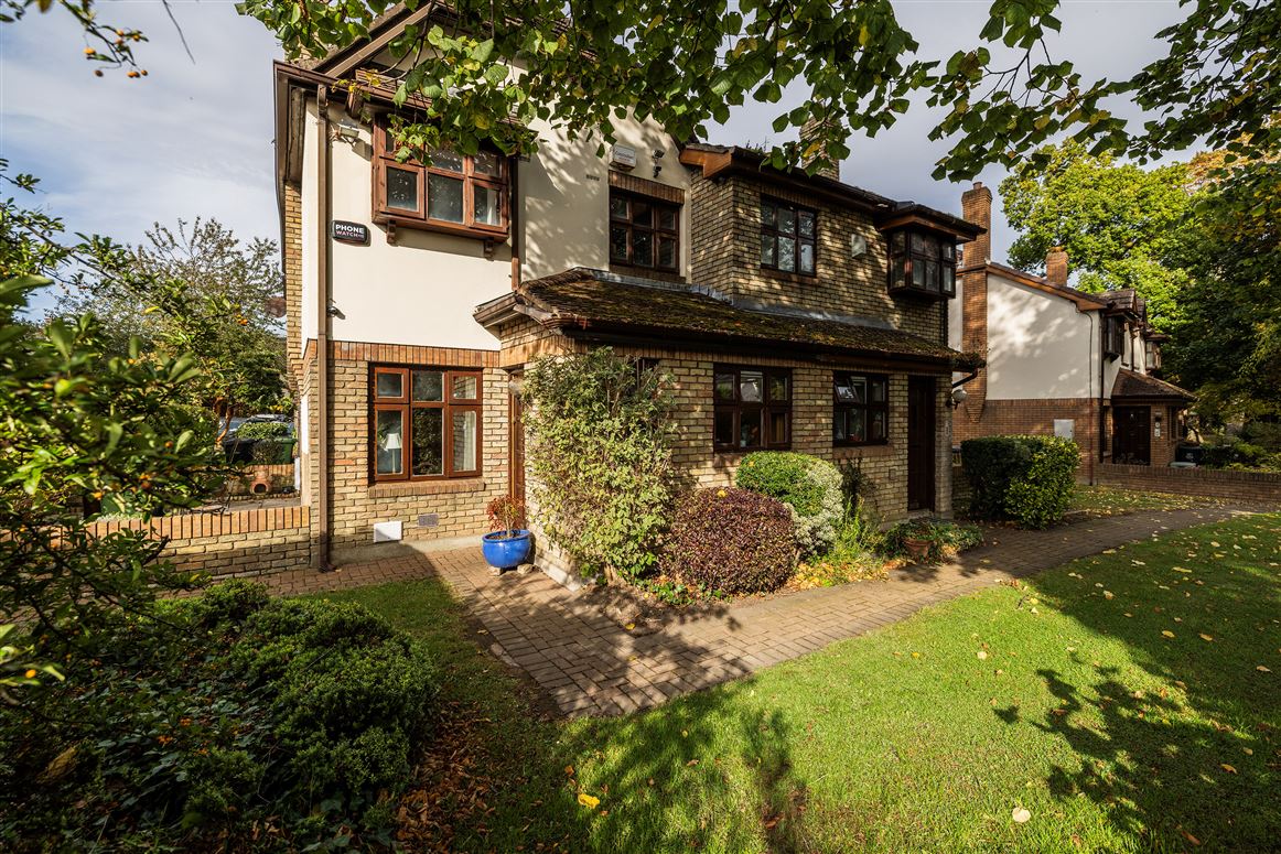 8 Brooklawn Wood, Blackrock, County Dublin