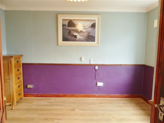 135, Glenview Park, Tallaght, Dublin 24