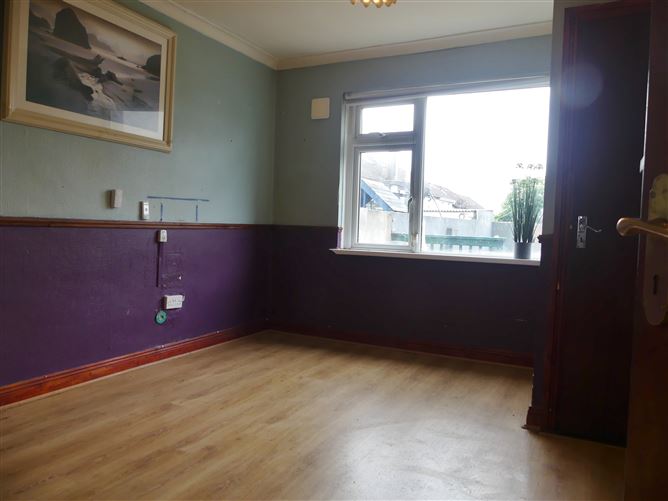 135, Glenview Park, Tallaght, Dublin 24