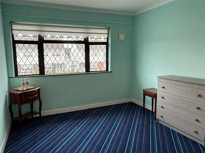 135, Glenview Park, Tallaght, Dublin 24