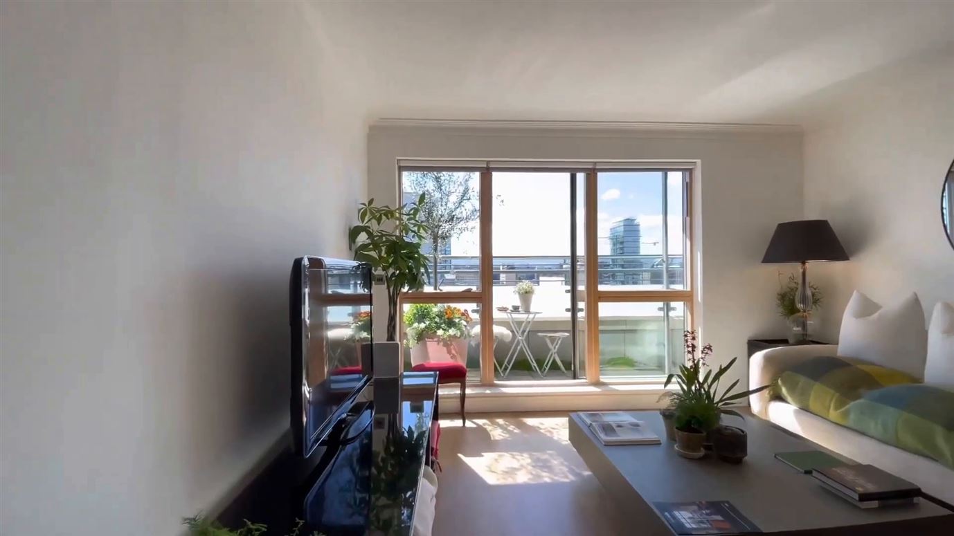 Apartment 505, Longboat Quay South Apartments, Dublin 2, Grafton Street,   Dublin 2, D02 P704
