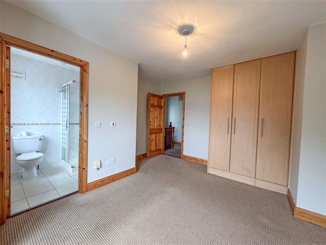29 Ashbrook, Collooney, Sligo