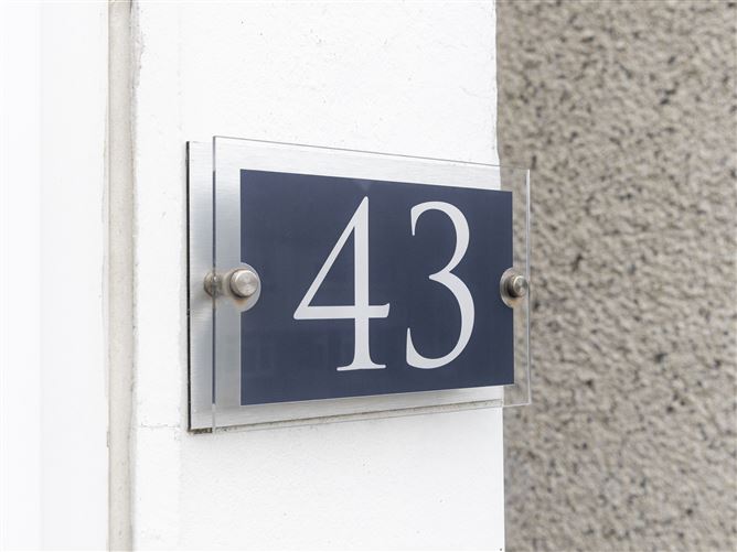 43 Carrigmore Drive, Aylesbury, Dublin 24