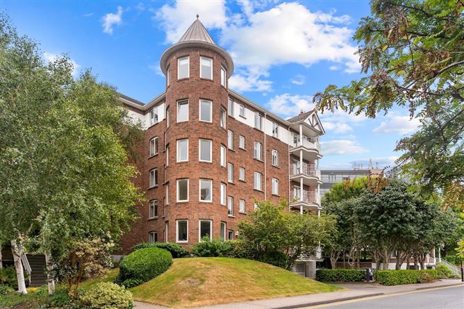 Sweepstakes Penthouse, Ballsbridge, Dublin 4