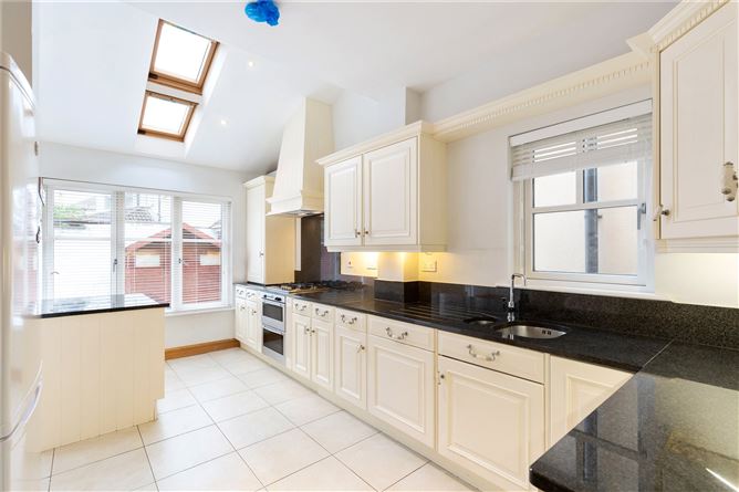 5 Ailesbury Grove,Ballsbridge,Dublin 4,D04 W3K6