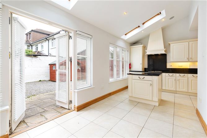 5 Ailesbury Grove,Ballsbridge,Dublin 4,D04 W3K6