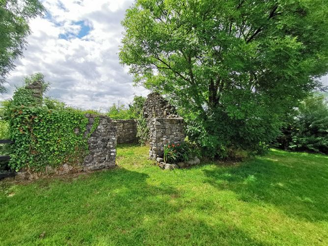 Beech Tree Cottage, Treangarve, Scarduane, Claremorris, Co. Mayo