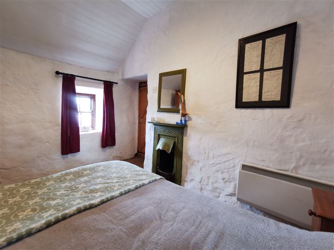 Beech Tree Cottage, Treangarve, Scarduane, Claremorris, Co. Mayo
