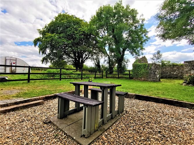 Beech Tree Cottage, Treangarve, Scarduane, Claremorris, Co. Mayo