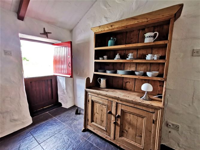 Beech Tree Cottage, Treangarve, Scarduane, Claremorris, Co. Mayo