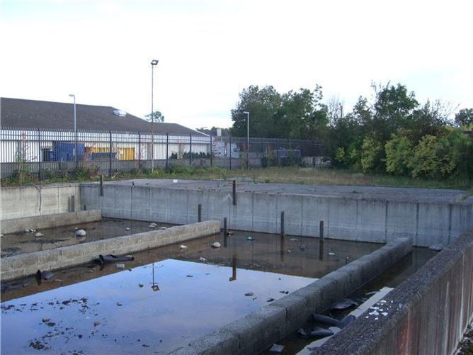 Maxol Yard., Dublin Road, Longford Town., Post Code Next Door