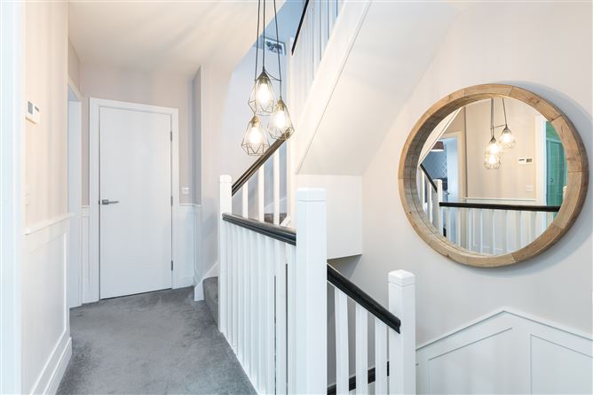 8 Larkfield Walk, Clay Farm, Leopardstown, Dublin 18