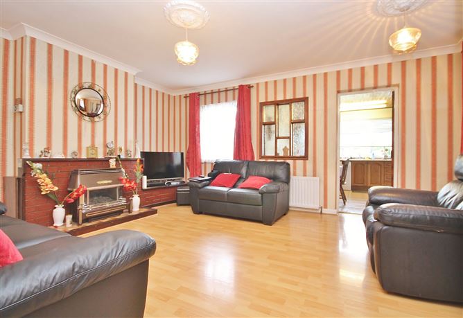 90 St Peters Road, Greenhills, Walkinstown, Dublin 12