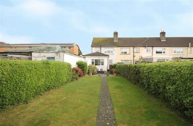 90 St Peters Road, Greenhills, Walkinstown, Dublin 12