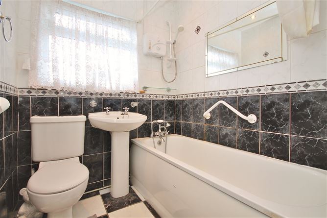 90 St Peters Road, Greenhills, Walkinstown, Dublin 12