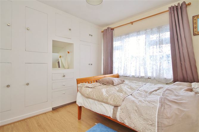 90 St Peters Road, Greenhills, Walkinstown, Dublin 12