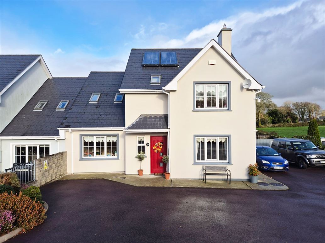 29 Ros Geal, Bantry Road, Dunmanway, Cork