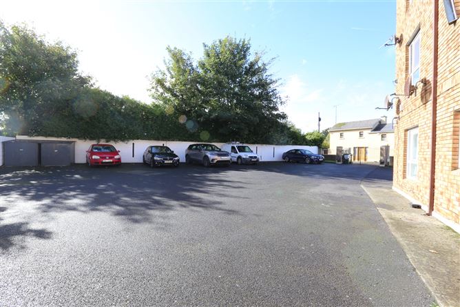 5 Sandyford House, Scarlet Street, Drogheda, Co. Louth