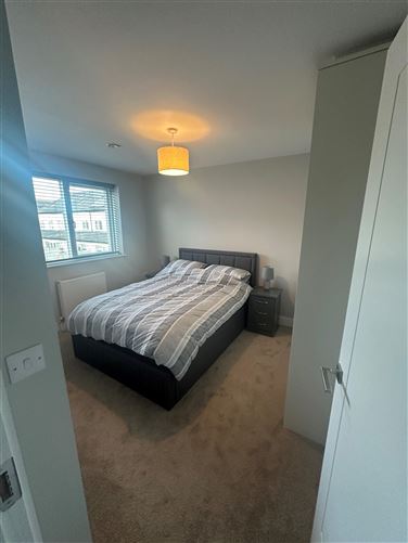 https://photos-a.propertyimages.ie/media/6/5/9/4961956/b2ba7547-af2a-4337-aab8-609513aedb1c_l.jpg