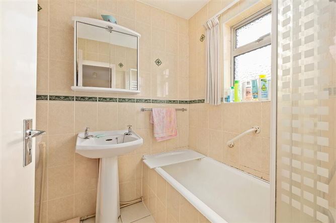 Photo 14 of 18 — 36 Grace Park Meadows, Drumcondra, Dublin