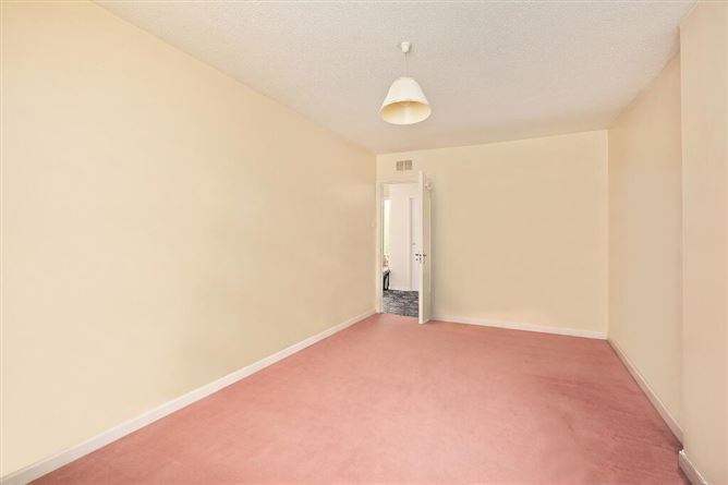 Photo 11 of 18 — 36 Grace Park Meadows, Drumcondra, Dublin