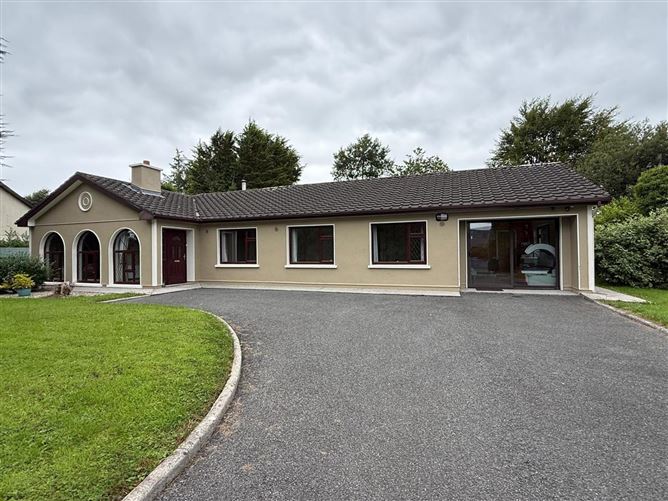 Convent Road, Ballaghaderreen, Co. Roscommon