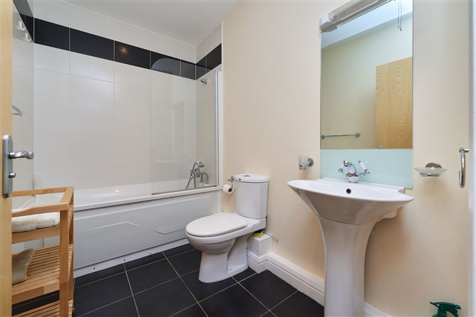 43 Block F Milners Square, Santry, Dublin 9