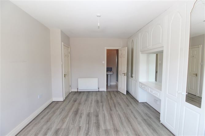 13 Mulberry Park, Castleknock, Dublin 15