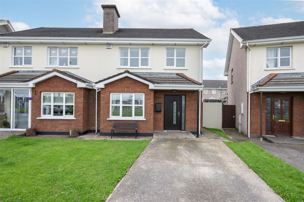 53 The Hamptons, Watergrasshill, Co. Cork Sherry FitzGerald Cork