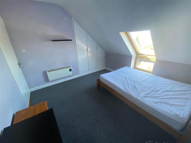 3 Waverley Court, Shore Road, Strandhill, Sligo
