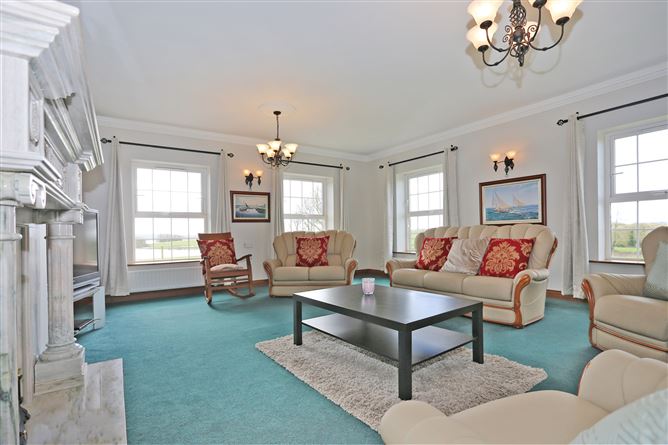 Lough Garr House, Dromore, Ruan, Ennis, Co. Clare