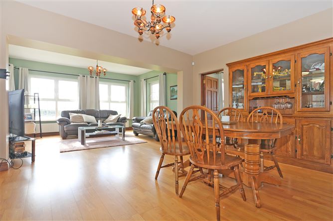 Lough Garr House, Dromore, Ruan, Ennis, Co. Clare