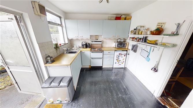 30 Lorcan O'Toole Park, Kimmage, Dublin 12