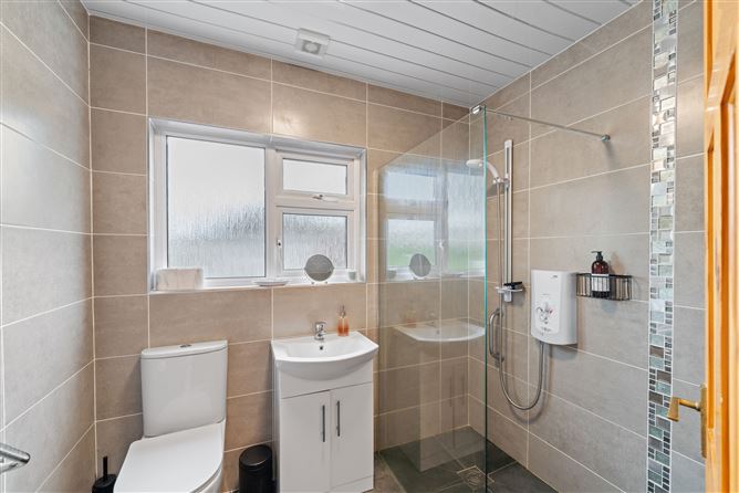 2 Foxfield Green, Raheny,   Dublin 5