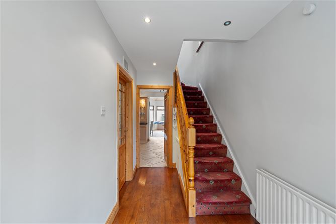 2 Foxfield Green, Raheny,   Dublin 5